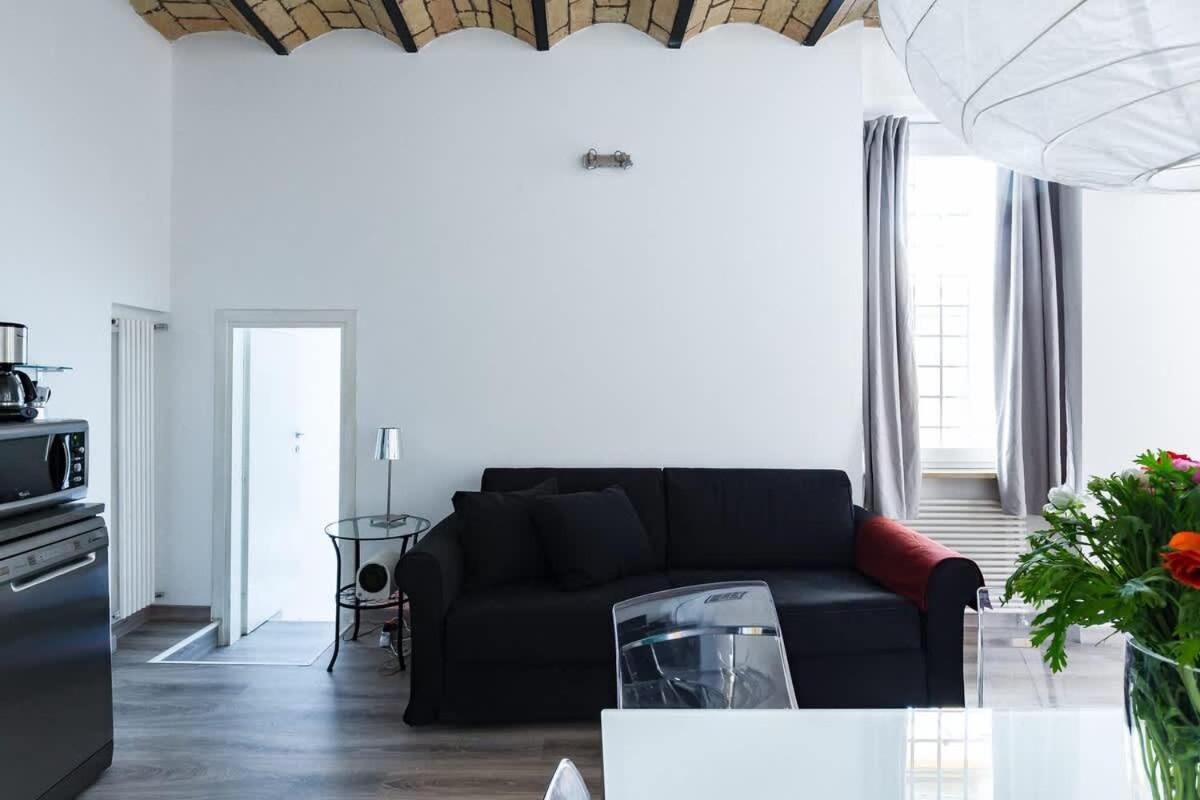 Via Dei Cappellari Private Apartment Rome